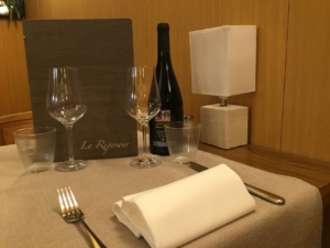 restaurant restaurant